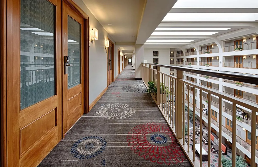 Embassy Suites By Hilton Chicago O'Hare Rosemont-1
